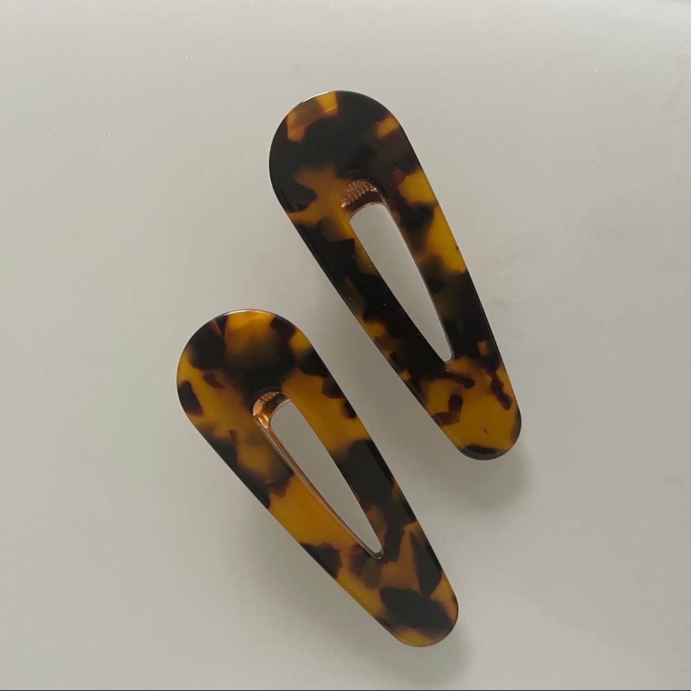 Tortoise Hair Clips